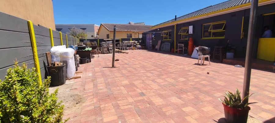 4 Bedroom Property for Sale in Strandfontein Western Cape